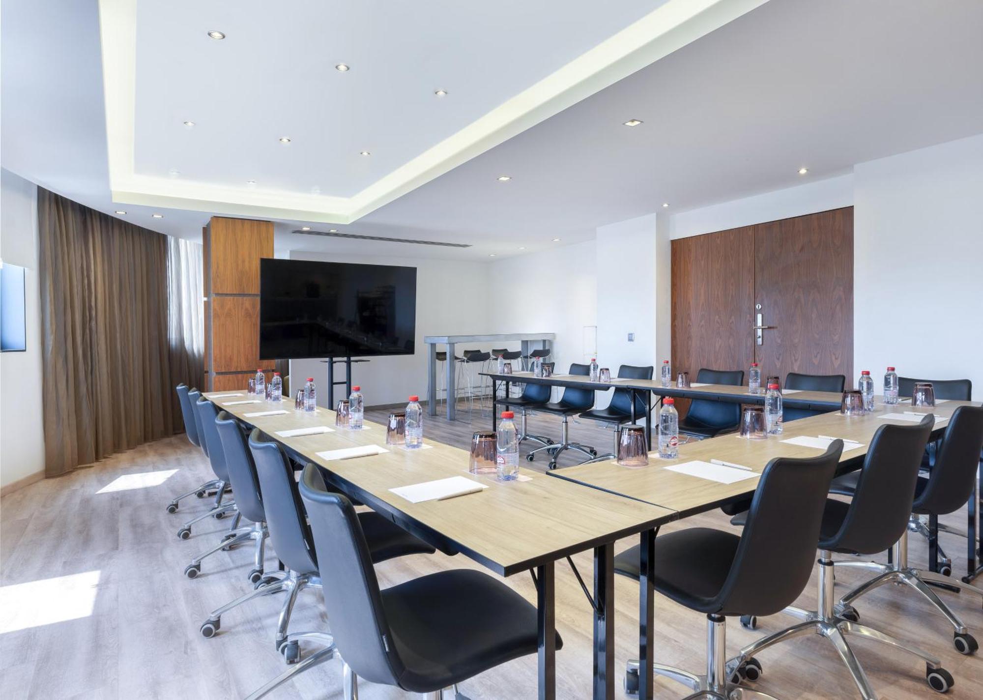 Hotel Barcelona Condal Mar Affiliated By Melia Luaran gambar