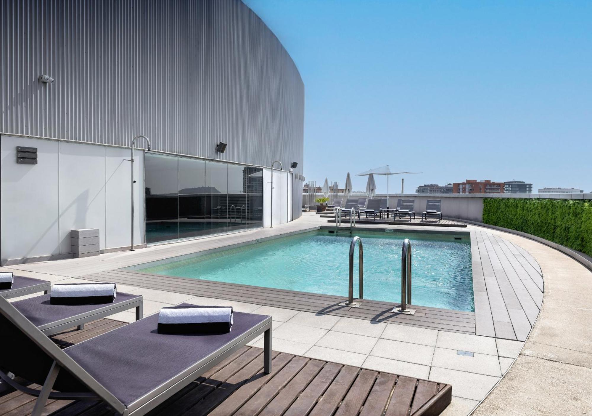 Hotel Barcelona Condal Mar Affiliated By Melia Luaran gambar