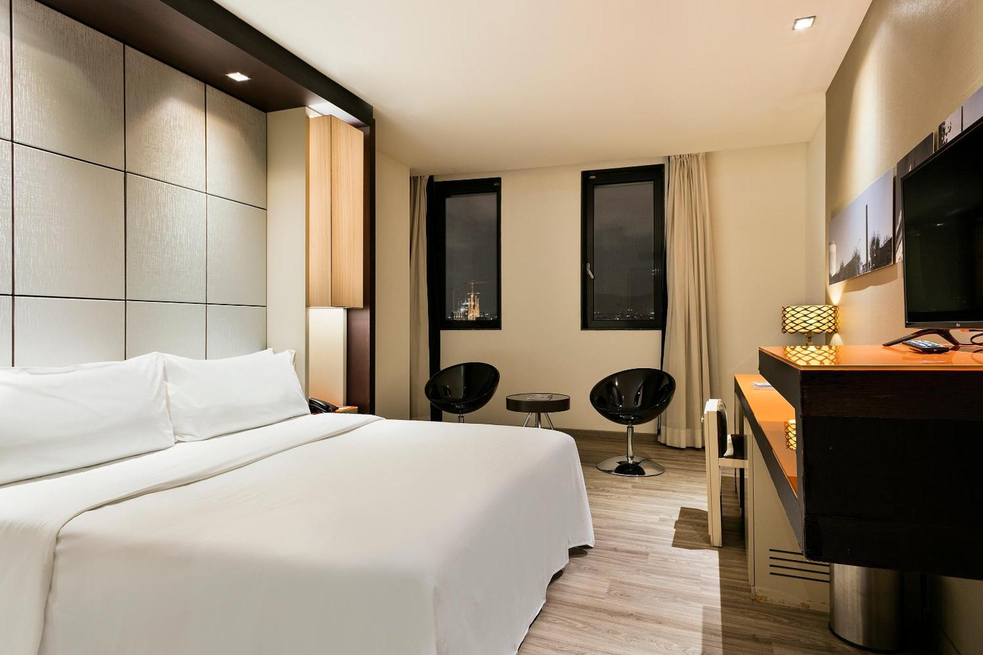 Hotel Barcelona Condal Mar Affiliated By Melia Luaran gambar