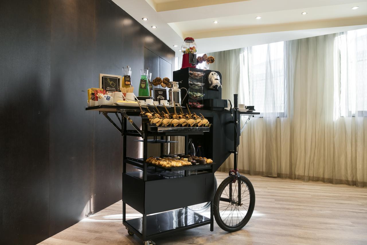 Hotel Barcelona Condal Mar Affiliated By Melia Luaran gambar